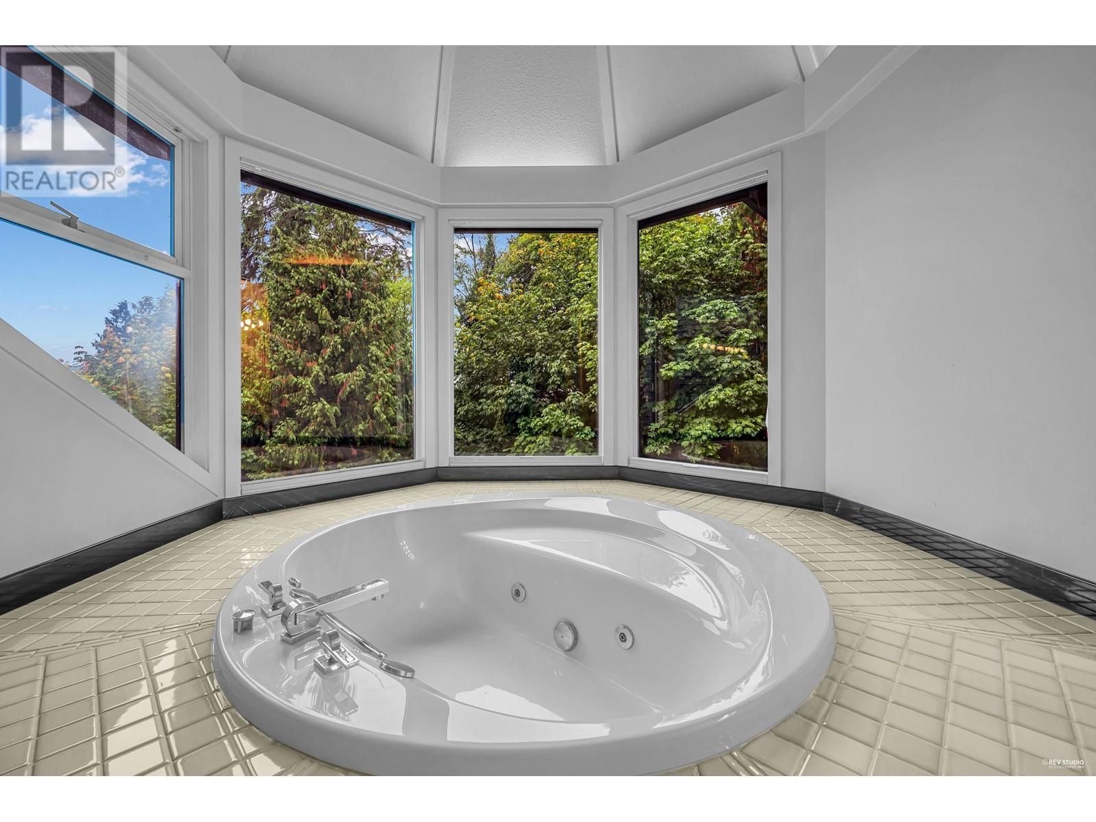 2122 Sw Marine Drive, Vancouver, British Columbia  V6P 6B5 - Photo 35 - R2824288