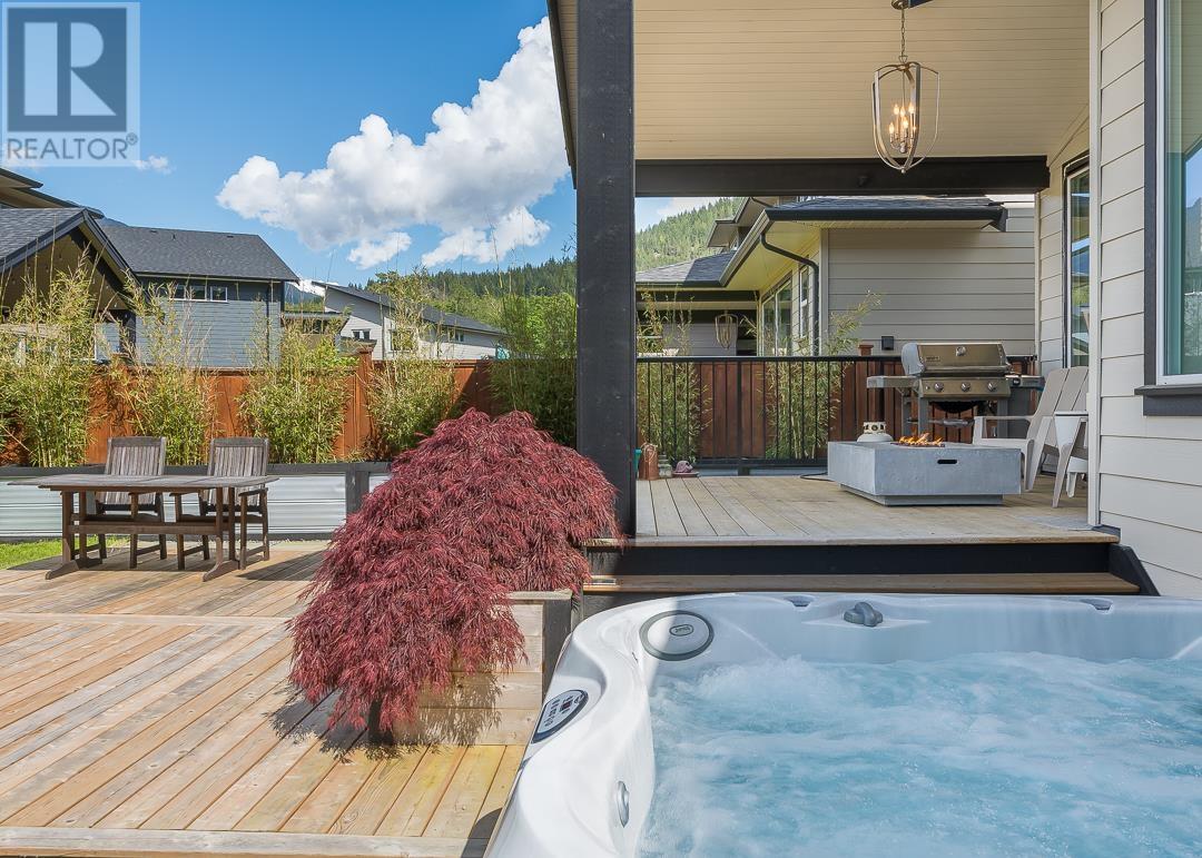 1703 Sparrow Way, Squamish, British Columbia  V8B 0V3 - Photo 13 - R2824700
