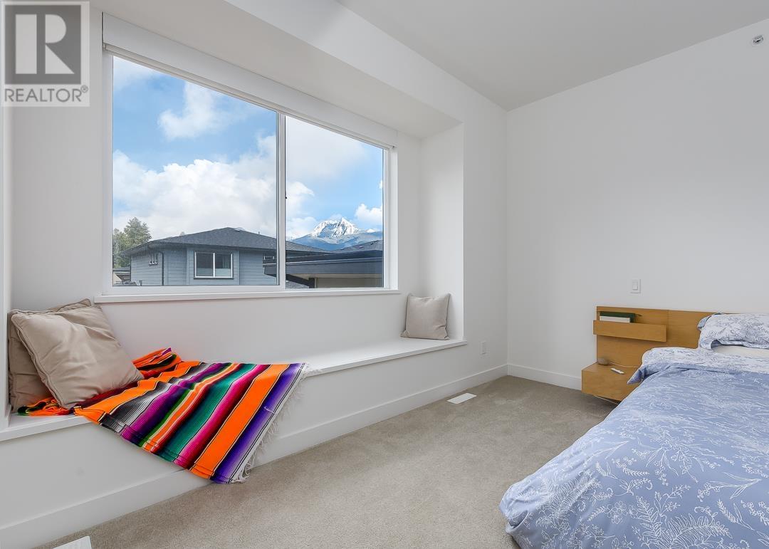 1703 Sparrow Way, Squamish, British Columbia  V8B 0V3 - Photo 5 - R2824700
