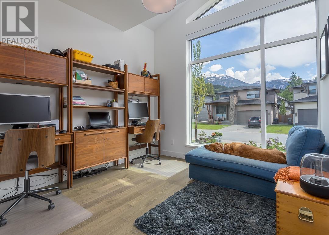 1703 Sparrow Way, Squamish, British Columbia  V8B 0V3 - Photo 6 - R2824700