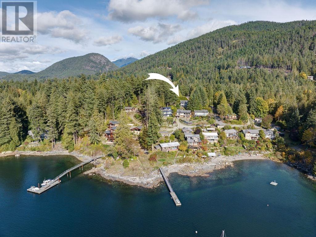 12585 Chris Way, Pender Harbour, British Columbia  V0N 2H1 - Photo 1 - R2824603