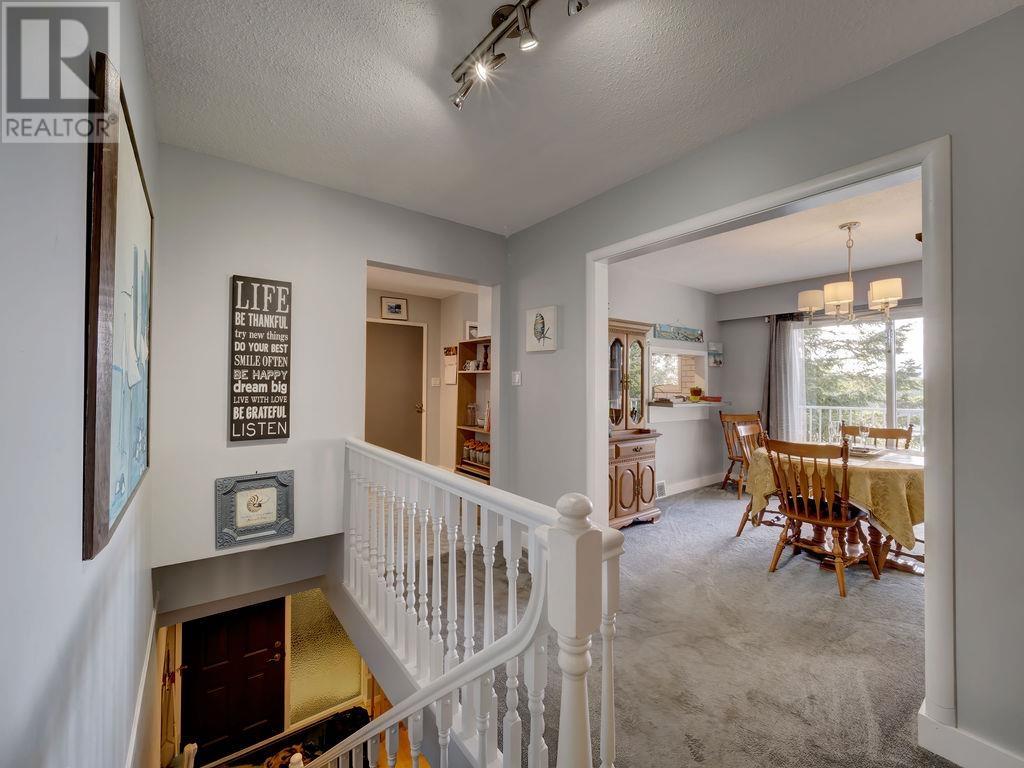 12585 Chris Way, Pender Harbour, British Columbia  V0N 2H1 - Photo 18 - R2824603