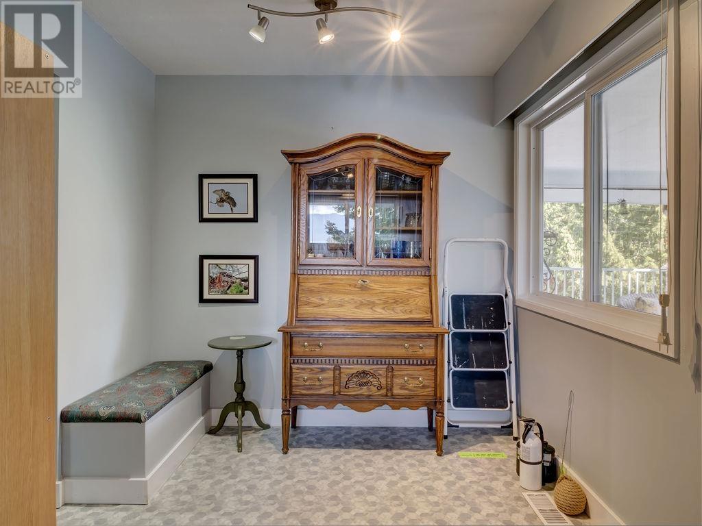 12585 Chris Way, Pender Harbour, British Columbia  V0N 2H1 - Photo 16 - R2824603