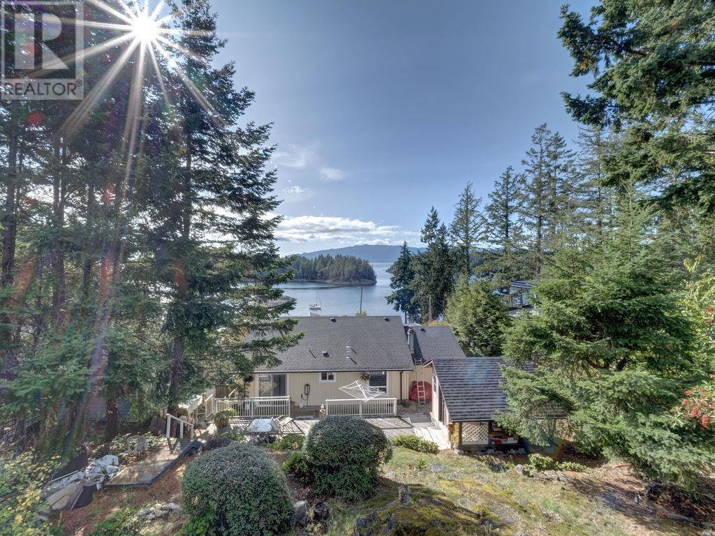 12585 Chris Way, Pender Harbour, British Columbia  V0N 2H1 - Photo 5 - R2824603