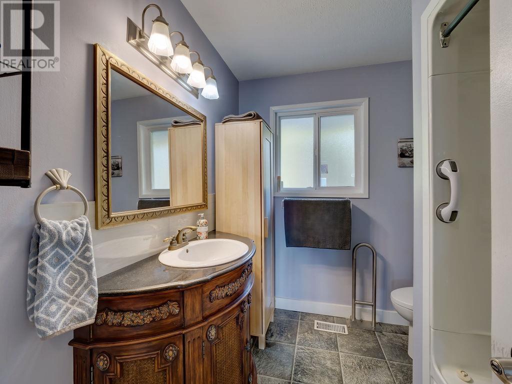 12585 Chris Way, Pender Harbour, British Columbia  V0N 2H1 - Photo 21 - R2824603