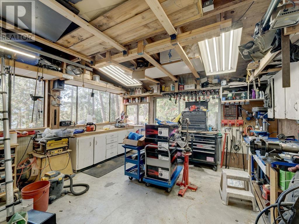 12585 Chris Way, Pender Harbour, British Columbia  V0N 2H1 - Photo 37 - R2824603