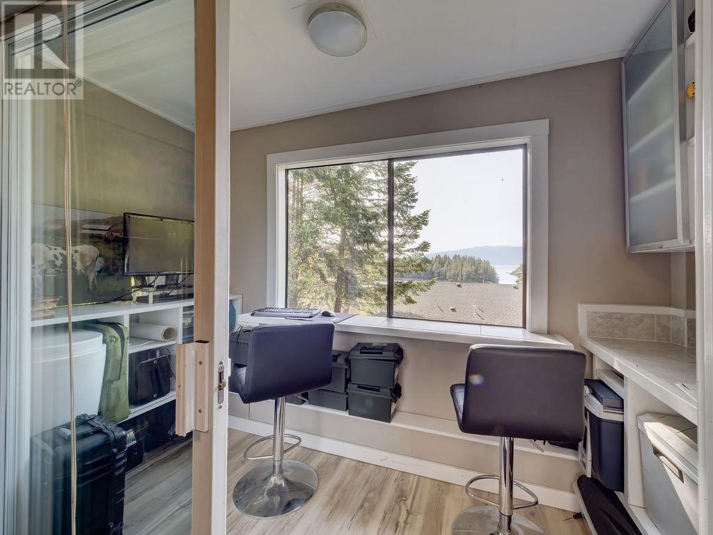 12585 Chris Way, Pender Harbour, British Columbia  V0N 2H1 - Photo 31 - R2824603