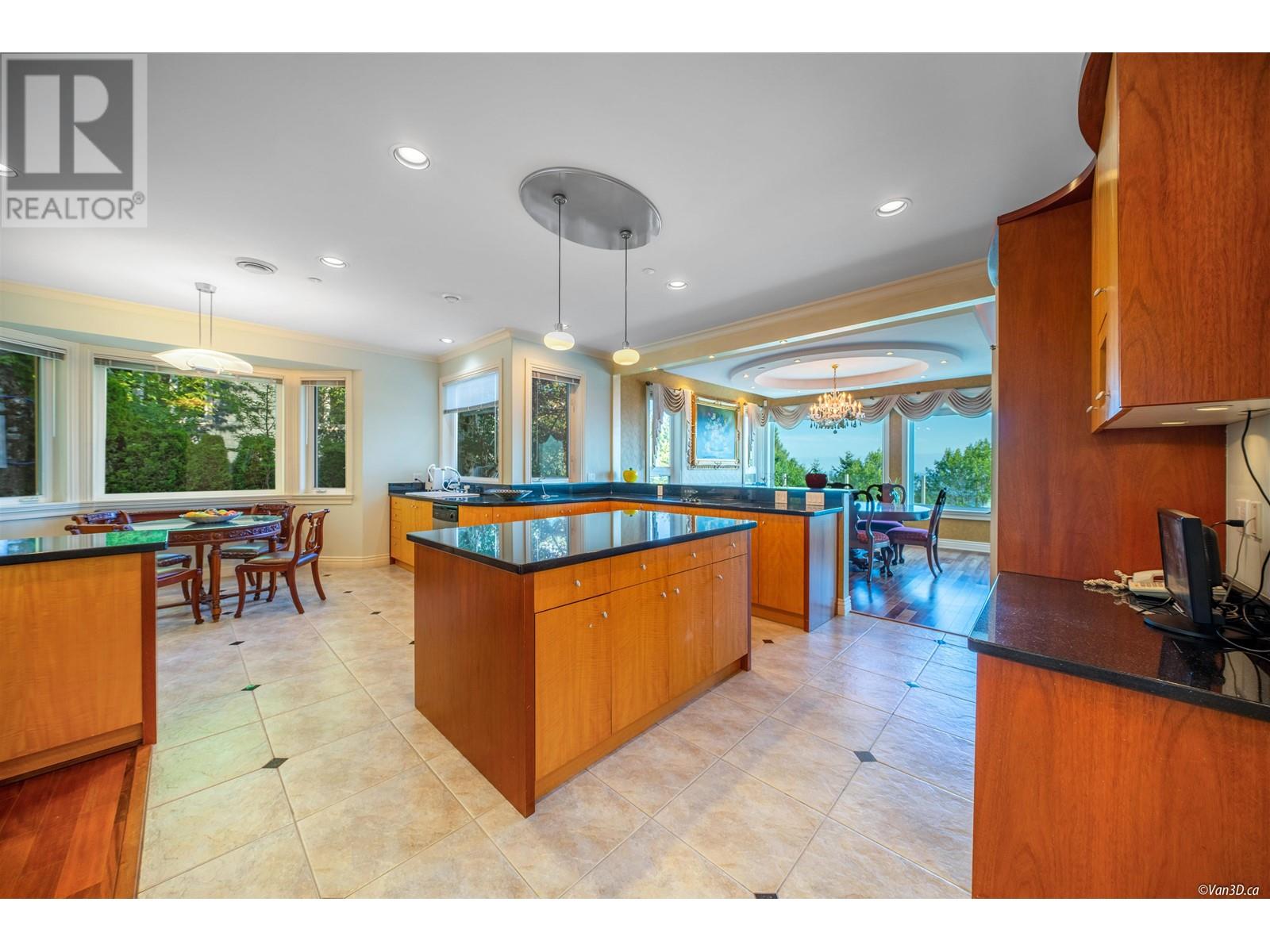 1629 Langton Place, West Vancouver, British Columbia  V7S 3H2 - Photo 11 - R2822901