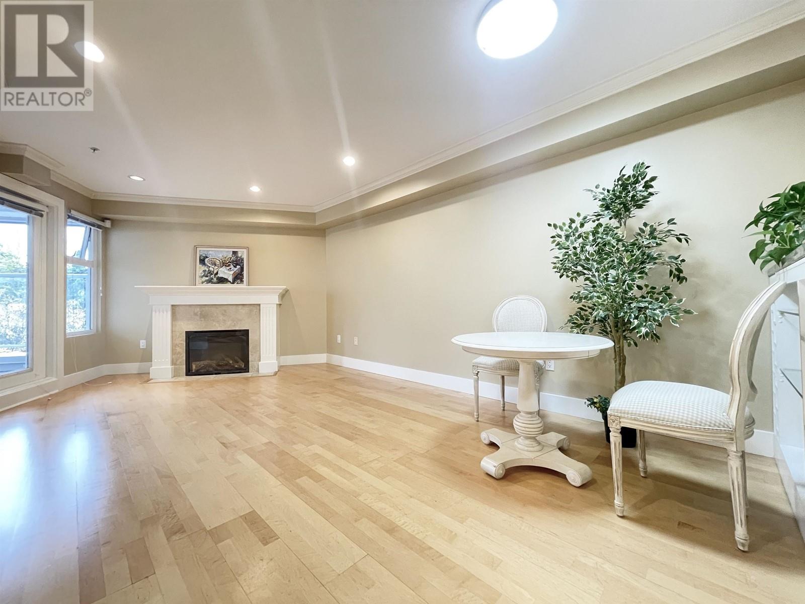 305 8915 Hudson Street, Vancouver, British Columbia  V6P 4N3 - Photo 3 - R2824299
