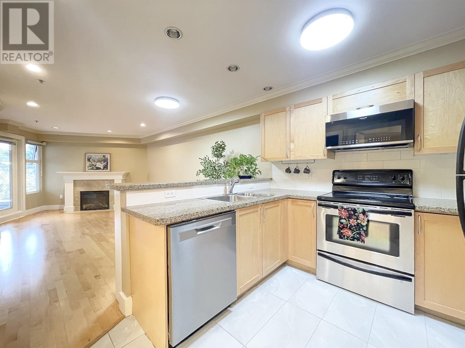 305 8915 Hudson Street, Vancouver, British Columbia  V6P 4N3 - Photo 5 - R2824299