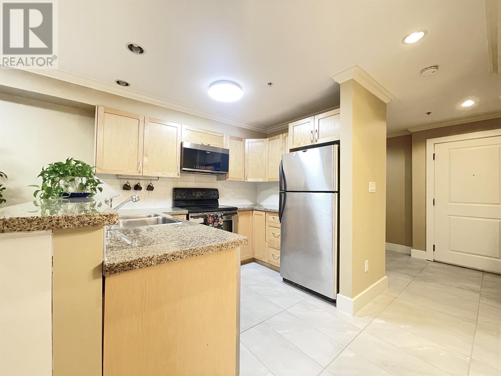305 8915 Hudson Street, Vancouver, British Columbia  V6P 4N3 - Photo 7 - R2824299