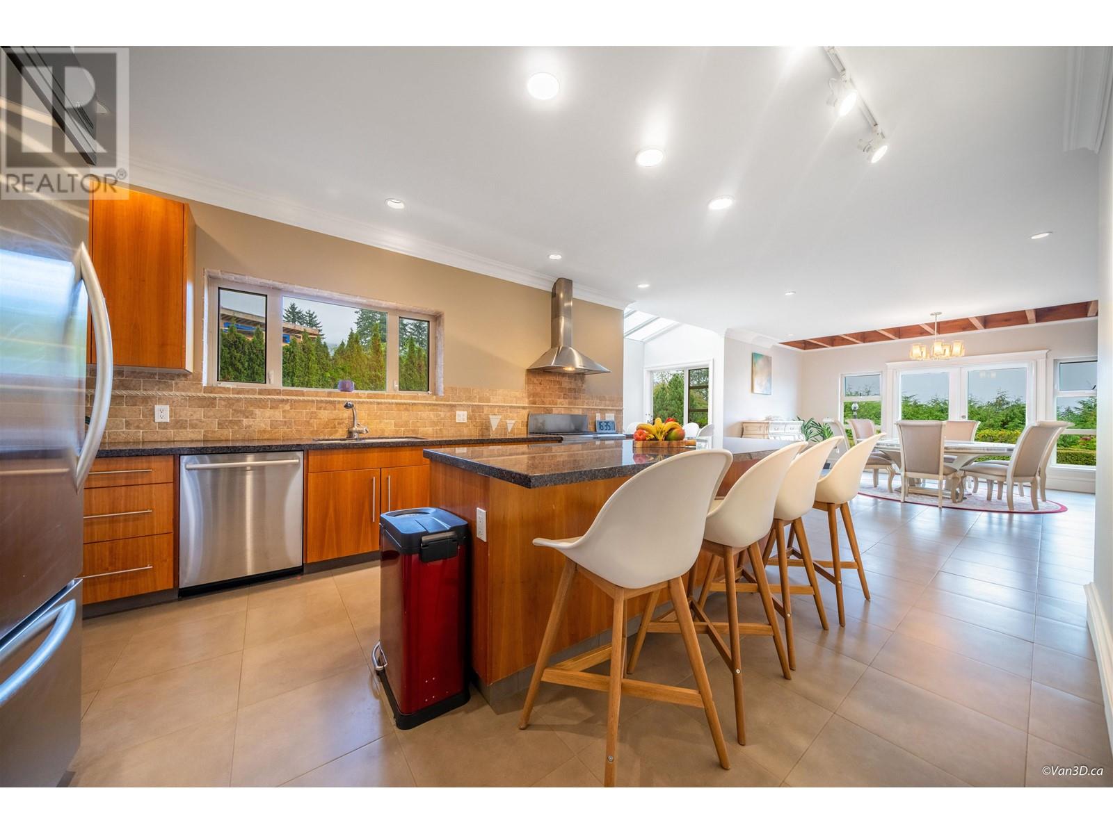 715 King Georges Way, West Vancouver, British Columbia  V7S 1S2 - Photo 15 - R2820985