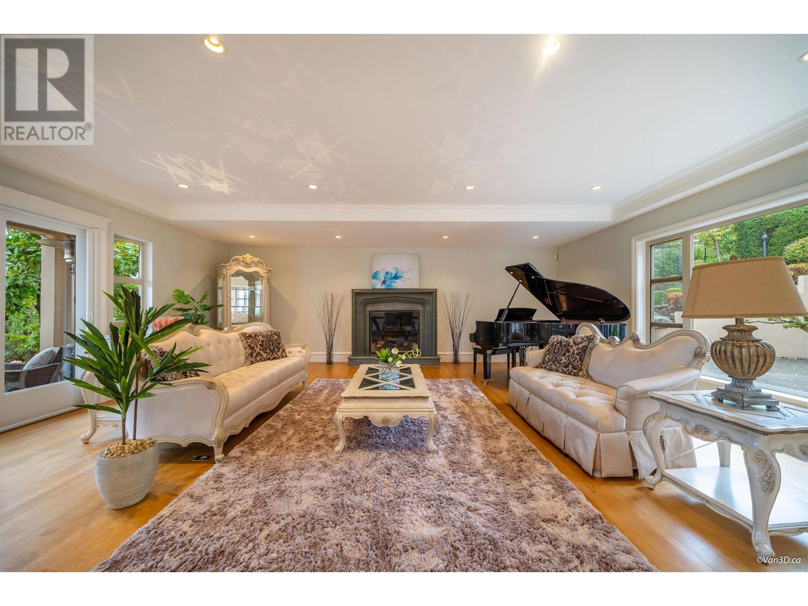 715 King Georges Way, West Vancouver, British Columbia  V7S 1S2 - Photo 5 - R2820985