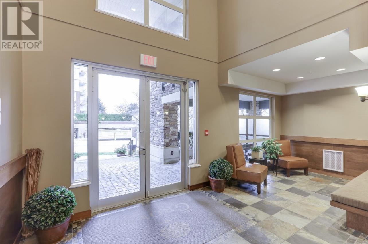 309 290 Francis Way, New Westminster, British Columbia  V3L 0C4 - Photo 4 - R2824582