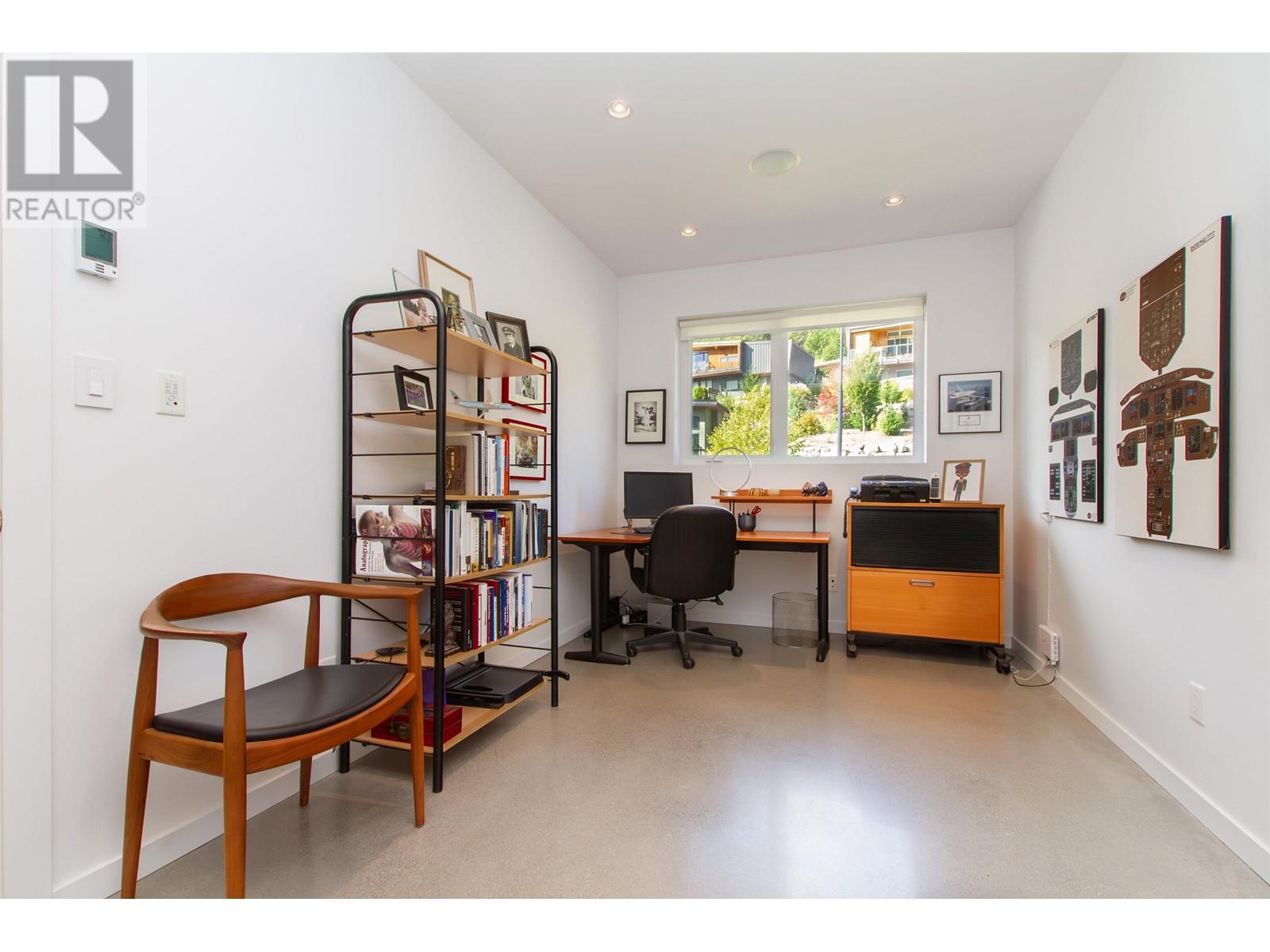 2086 Crumpit Woods Drive, Squamish, British Columbia  V8B 0T6 - Photo 15 - R2818278