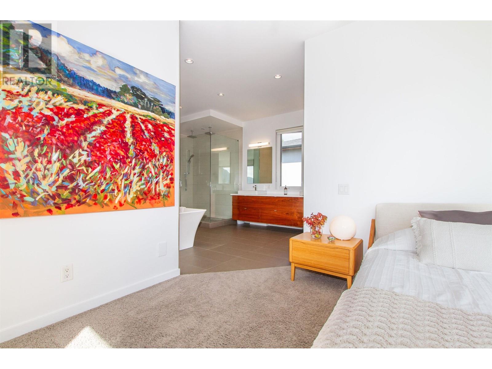 2086 Crumpit Woods Drive, Squamish, British Columbia  V8B 0T6 - Photo 18 - R2818278