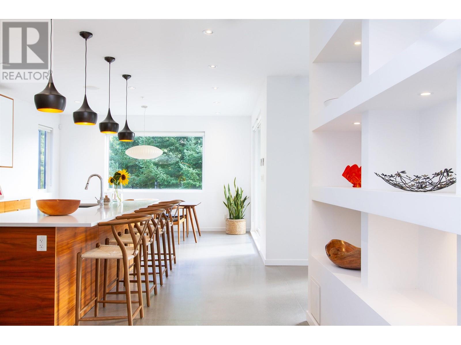 2086 Crumpit Woods Drive, Squamish, British Columbia  V8B 0T6 - Photo 4 - R2818278