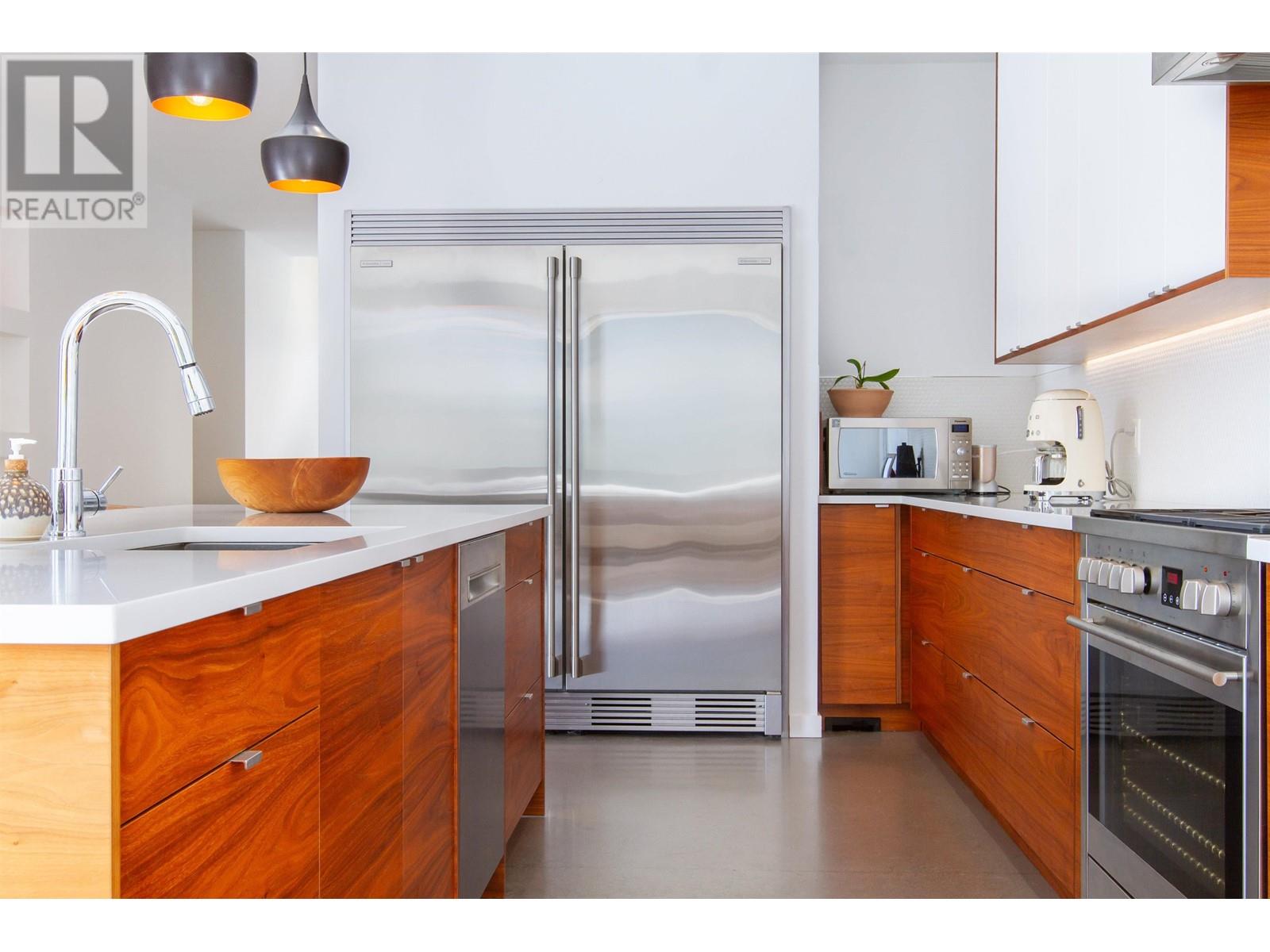 2086 Crumpit Woods Drive, Squamish, British Columbia  V8B 0T6 - Photo 7 - R2818278