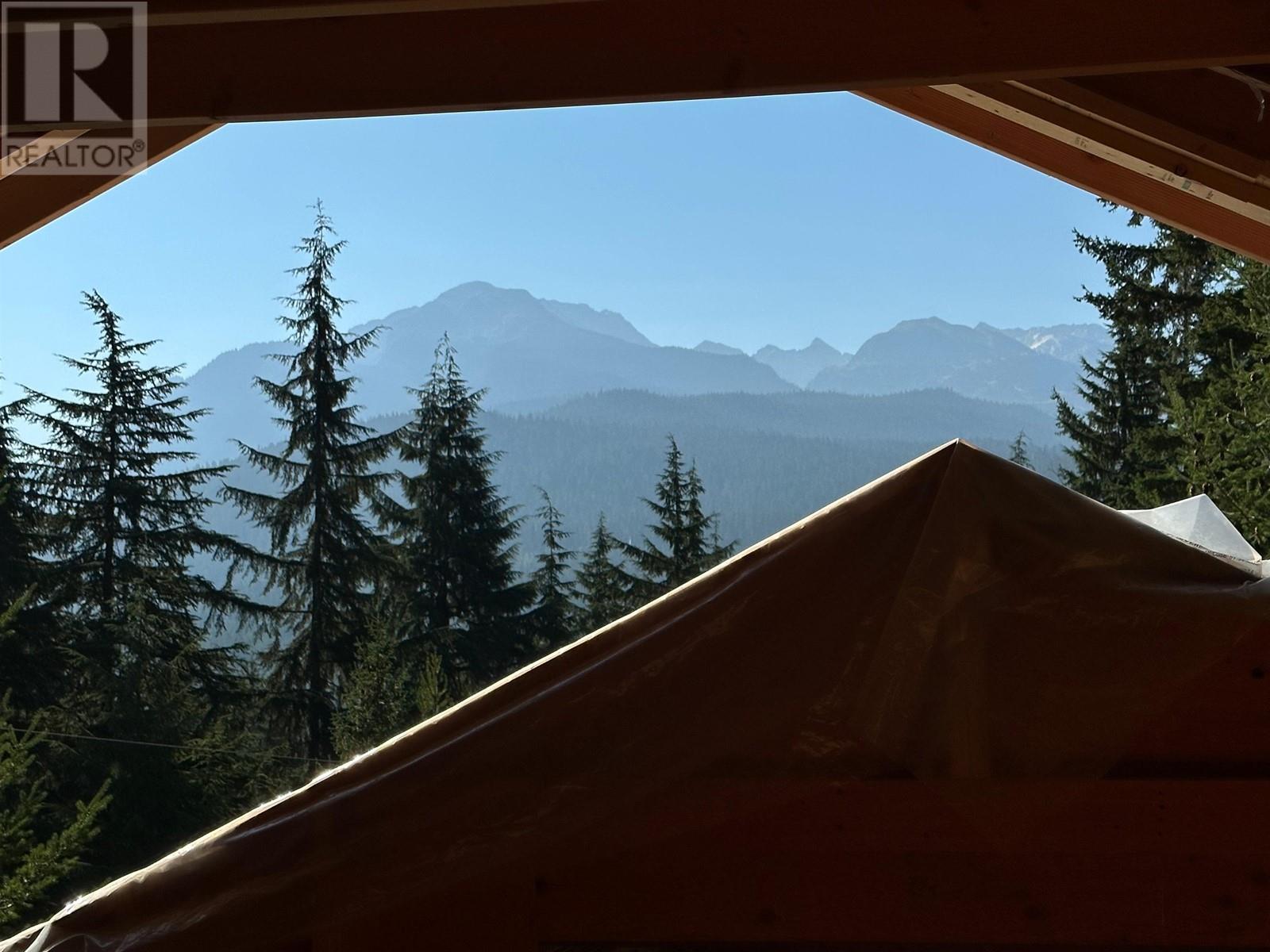 9335 Emerald Drive, Whistler, British Columbia  V8E 0G5 - Photo 4 - R2811337