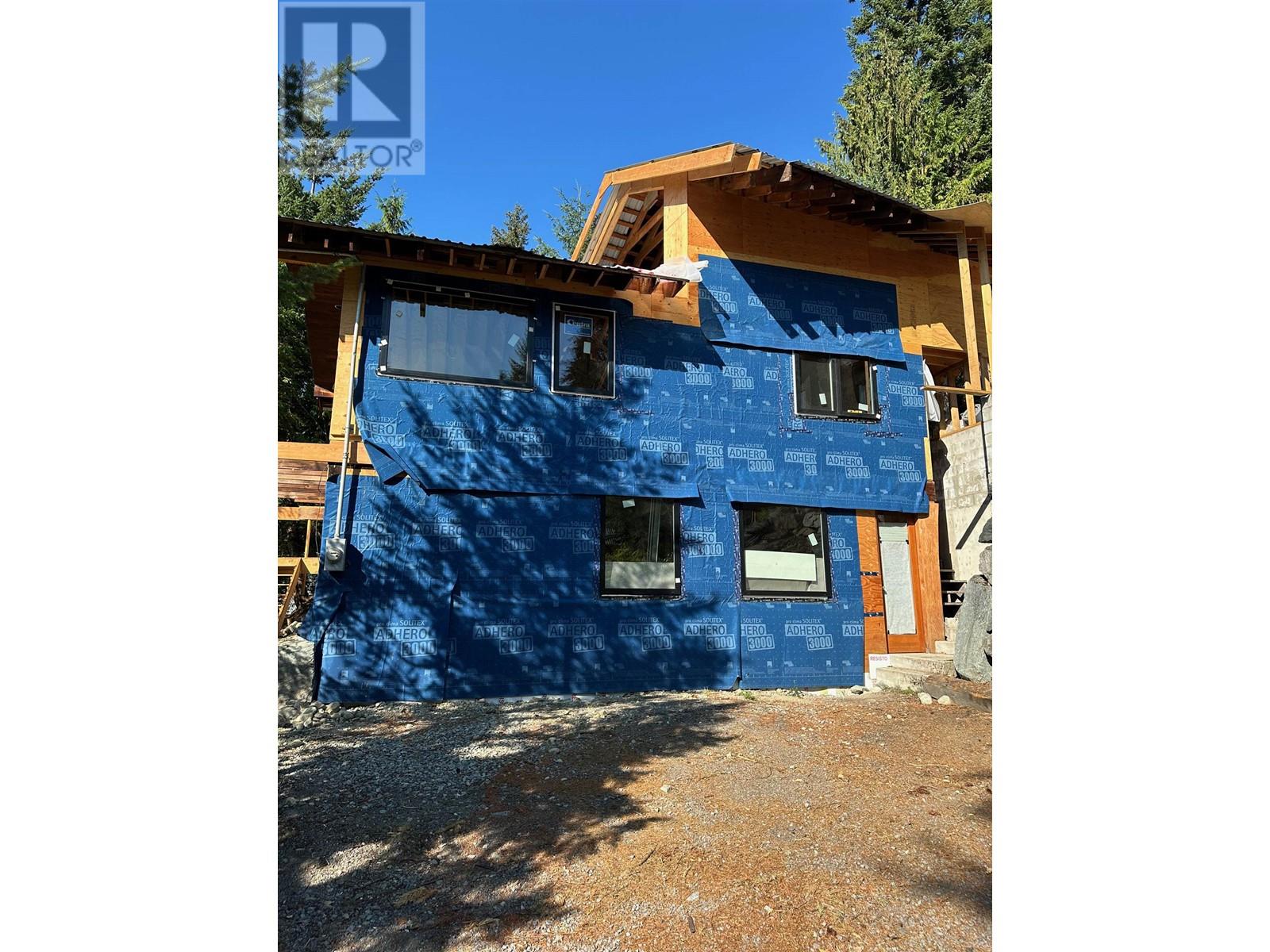 9335 Emerald Drive, Whistler, British Columbia  V8E 0G5 - Photo 2 - R2811337