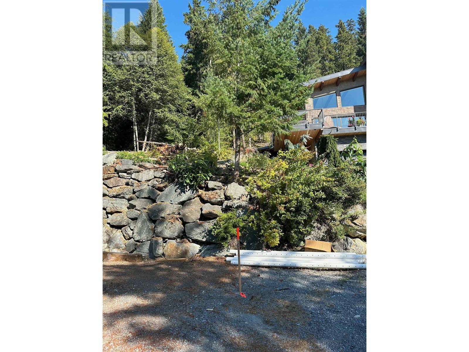 9335 Emerald Drive, Whistler, British Columbia  V8E 0G5 - Photo 3 - R2811337