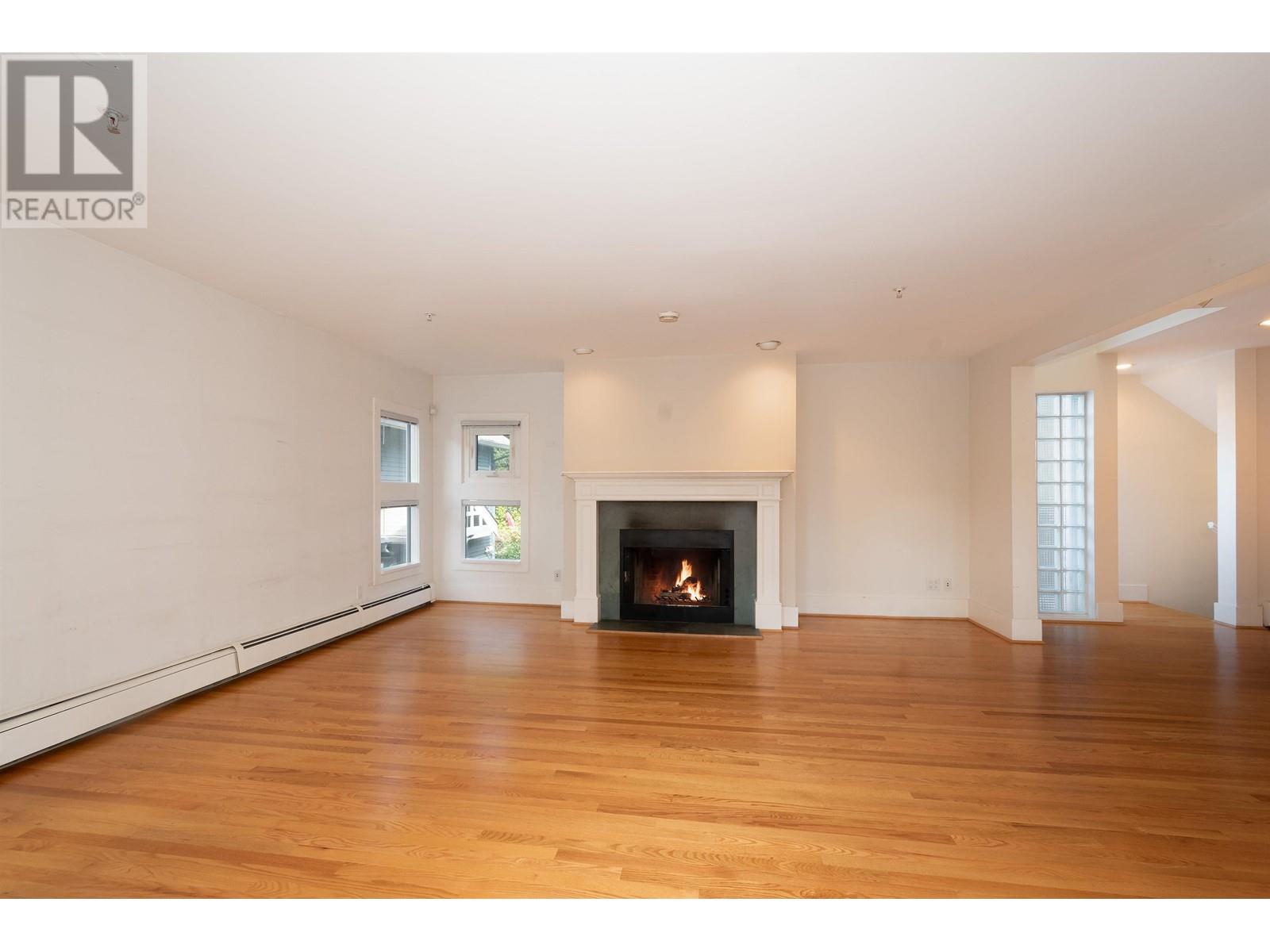 2448 W 6th Avenue, Vancouver, British Columbia  V6K 1W3 - Photo 12 - R2824149