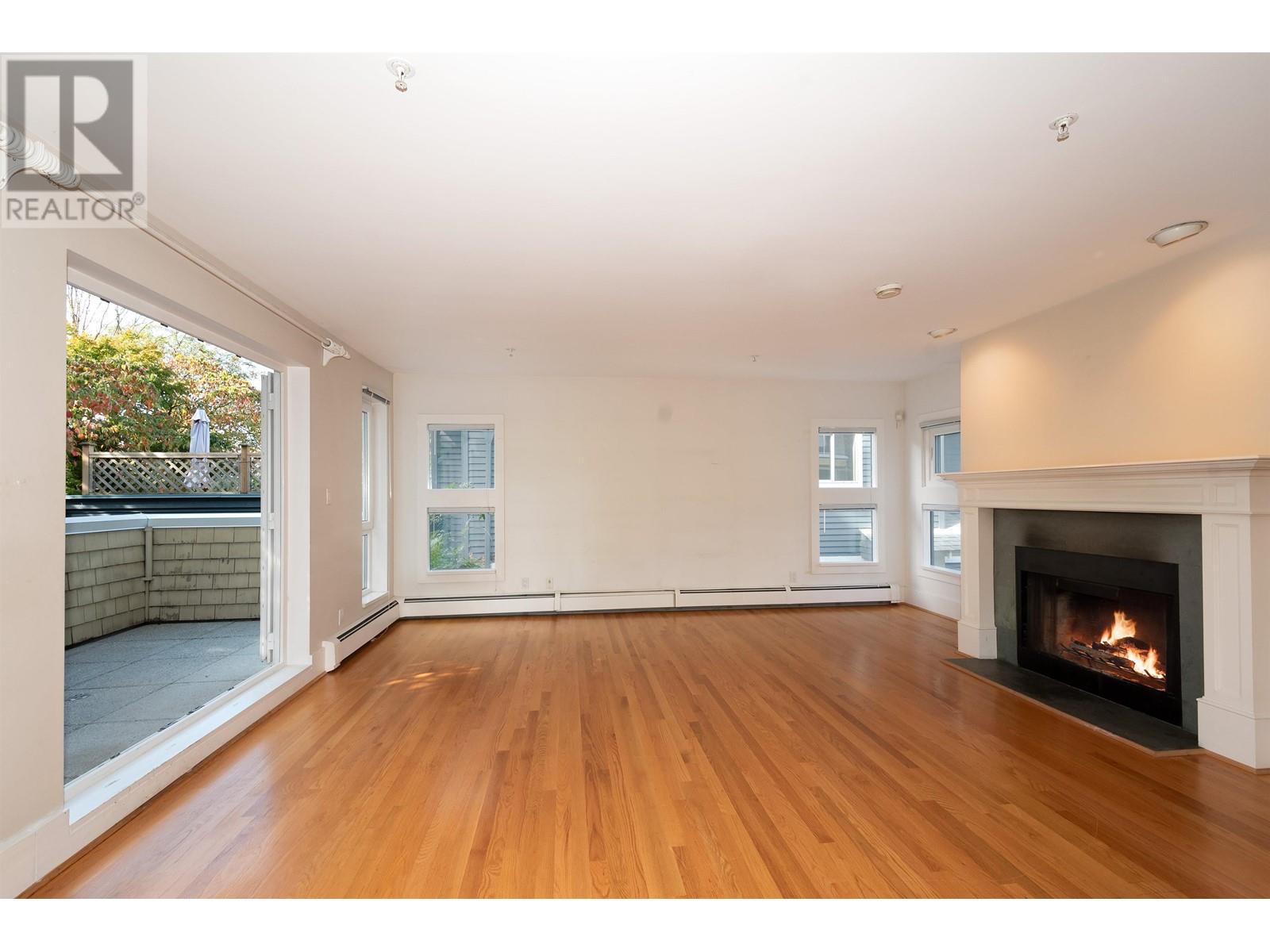 2448 W 6th Avenue, Vancouver, British Columbia  V6K 1W3 - Photo 10 - R2824149