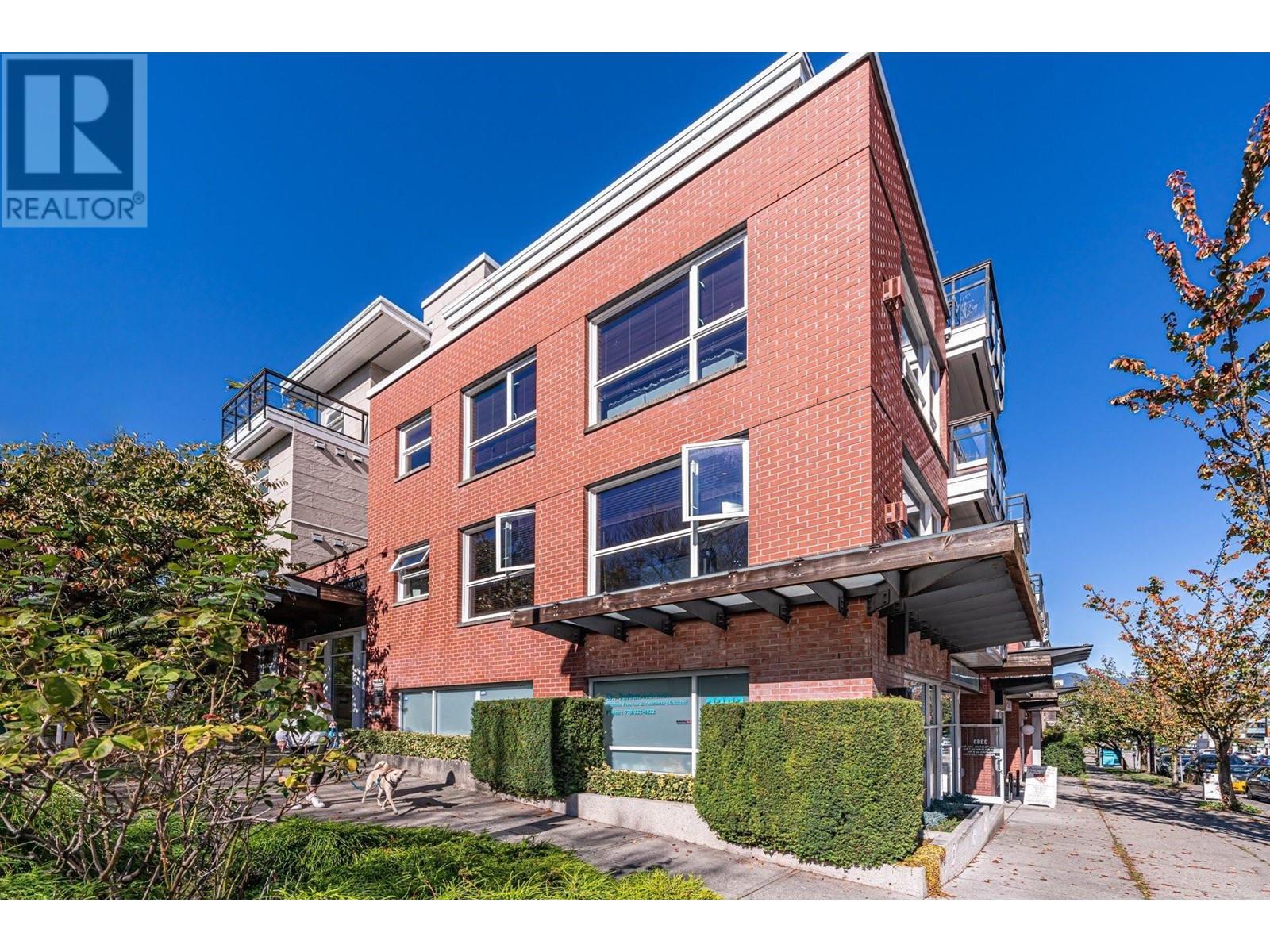 201 3611 W 18TH AVENUE, vancouver, British Columbia