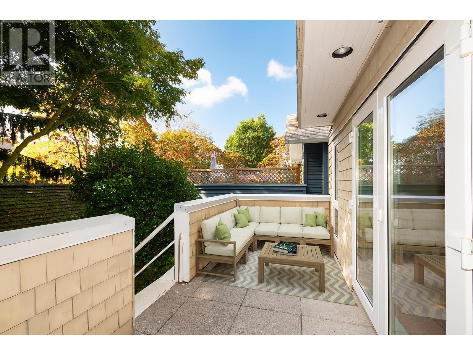 2448 W 6th Avenue, Vancouver, British Columbia  V6K 1W3 - Photo 17 - R2824149