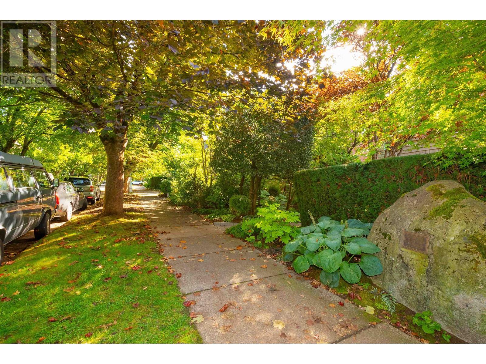 2448 W 6th Avenue, Vancouver, British Columbia  V6K 1W3 - Photo 6 - R2824149