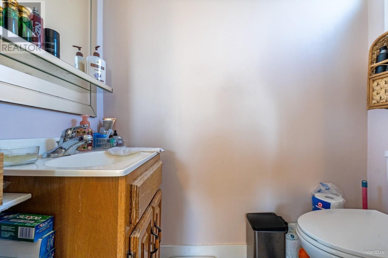 4561 Charlotte Court, Burnaby, British Columbia  V5G 3T9 - Photo 21 - R2824367