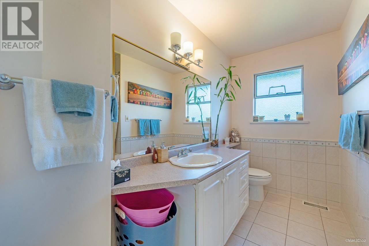 4561 Charlotte Court, Burnaby, British Columbia  V5G 3T9 - Photo 18 - R2824367
