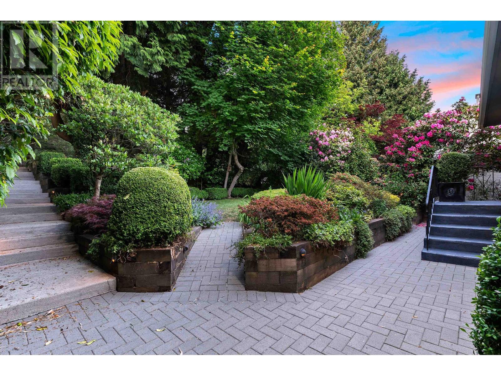 1038 Mathers Avenue, West Vancouver, British Columbia  V7T 2G2 - Photo 38 - R2817966