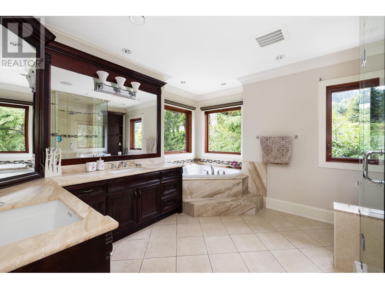 1080 Eyremount Drive, West Vancouver, British Columbia  V7S 2B5 - Photo 24 - R2811834