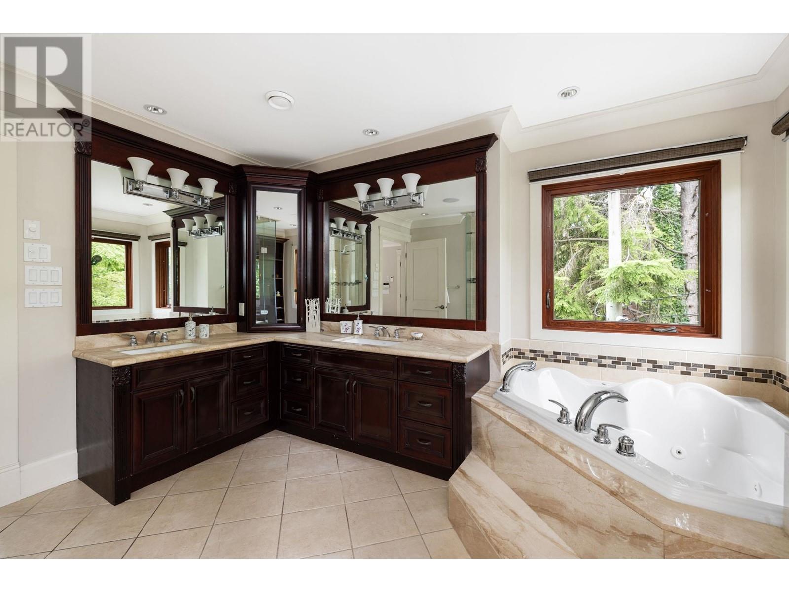 1080 Eyremount Drive, West Vancouver, British Columbia  V7S 2B5 - Photo 25 - R2811834