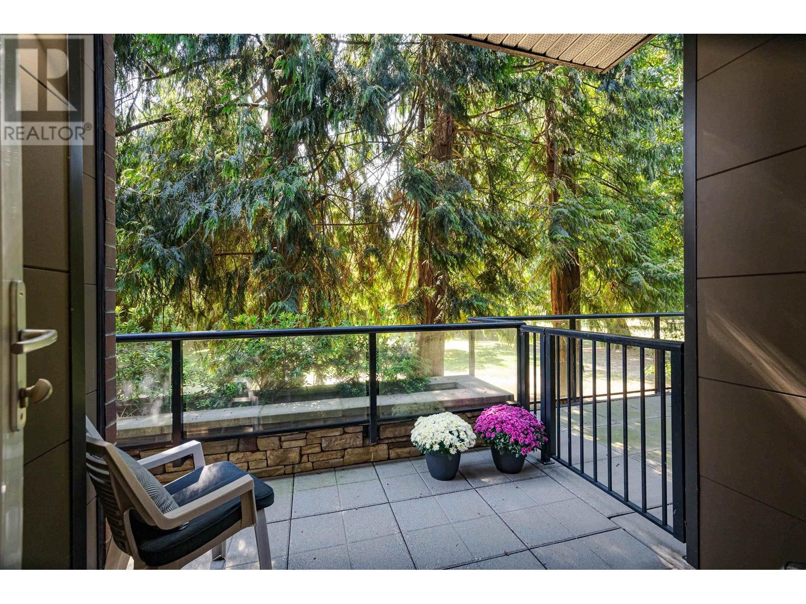 109 2214 Kelly Avenue, Port Coquitlam, British Columbia  V3C 0E5 - Photo 2 - R2814441