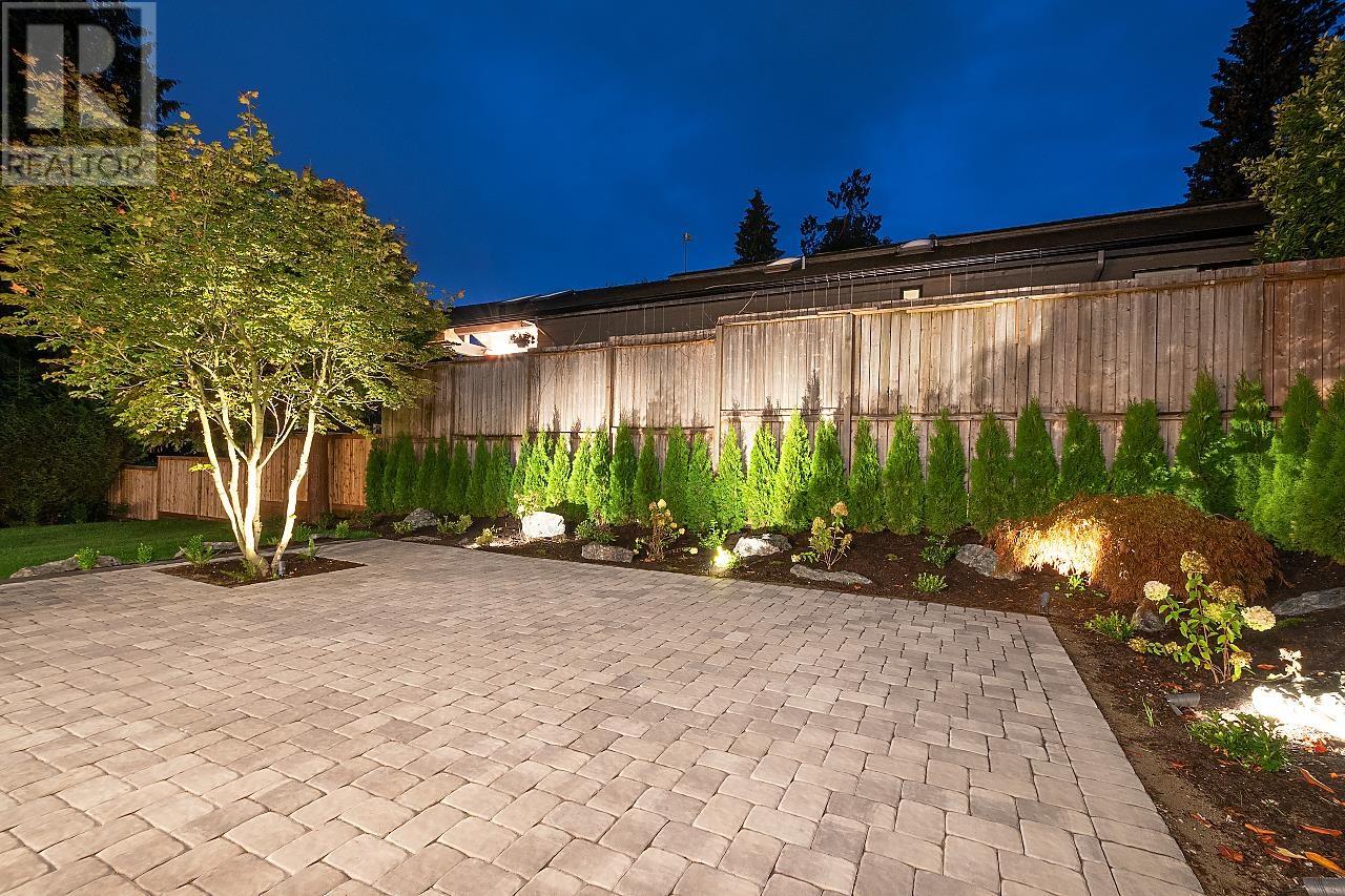 1565 19th Street, West Vancouver, British Columbia  V7V 3X5 - Photo 11 - R2824745