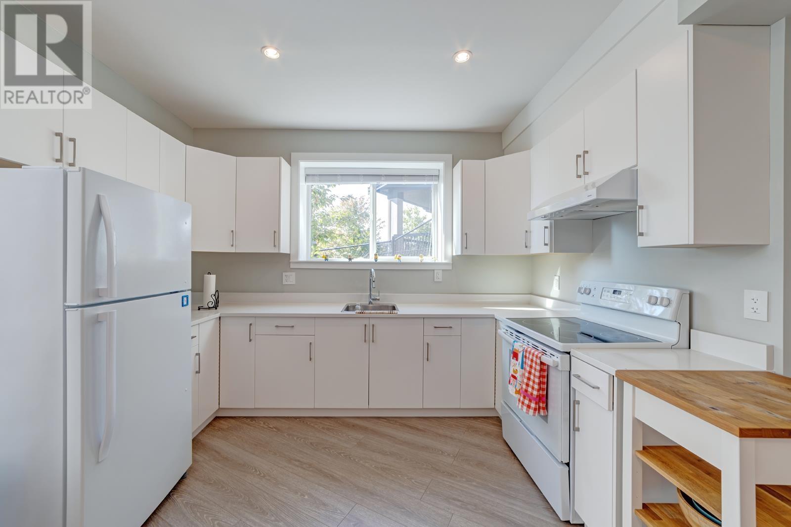 1432 Shay Street, Coquitlam, British Columbia  V3E 0M3 - Photo 31 - R2815282