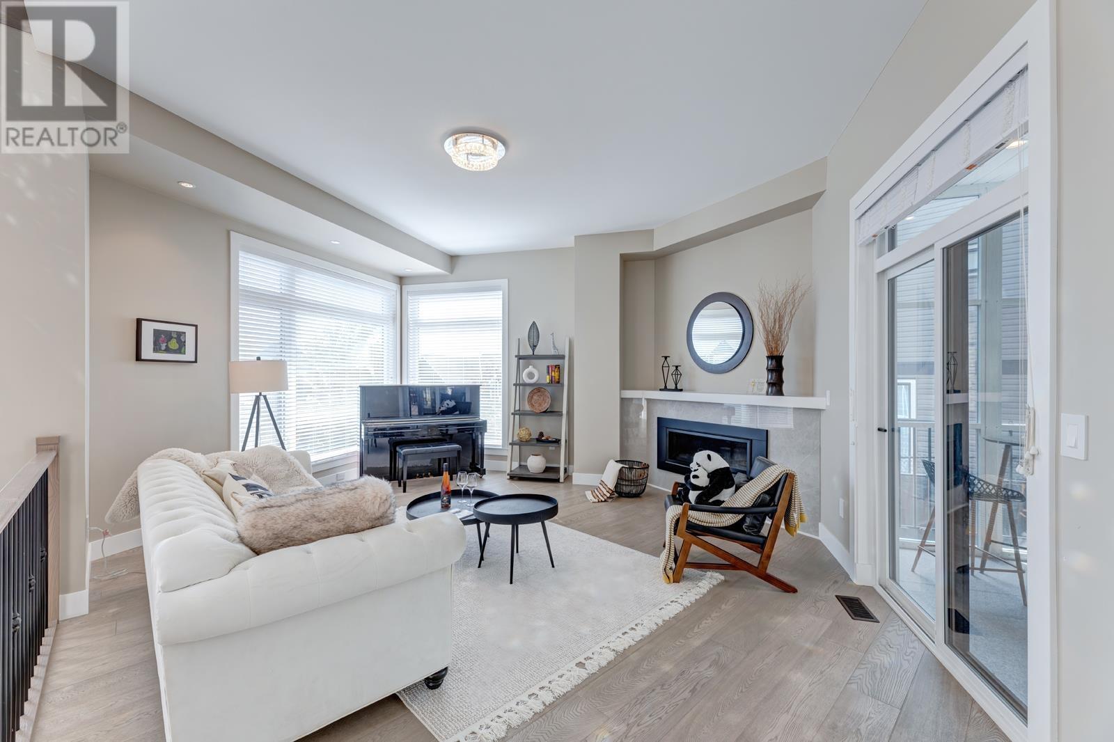 1432 Shay Street, Coquitlam, British Columbia  V3E 0M3 - Photo 10 - R2815282