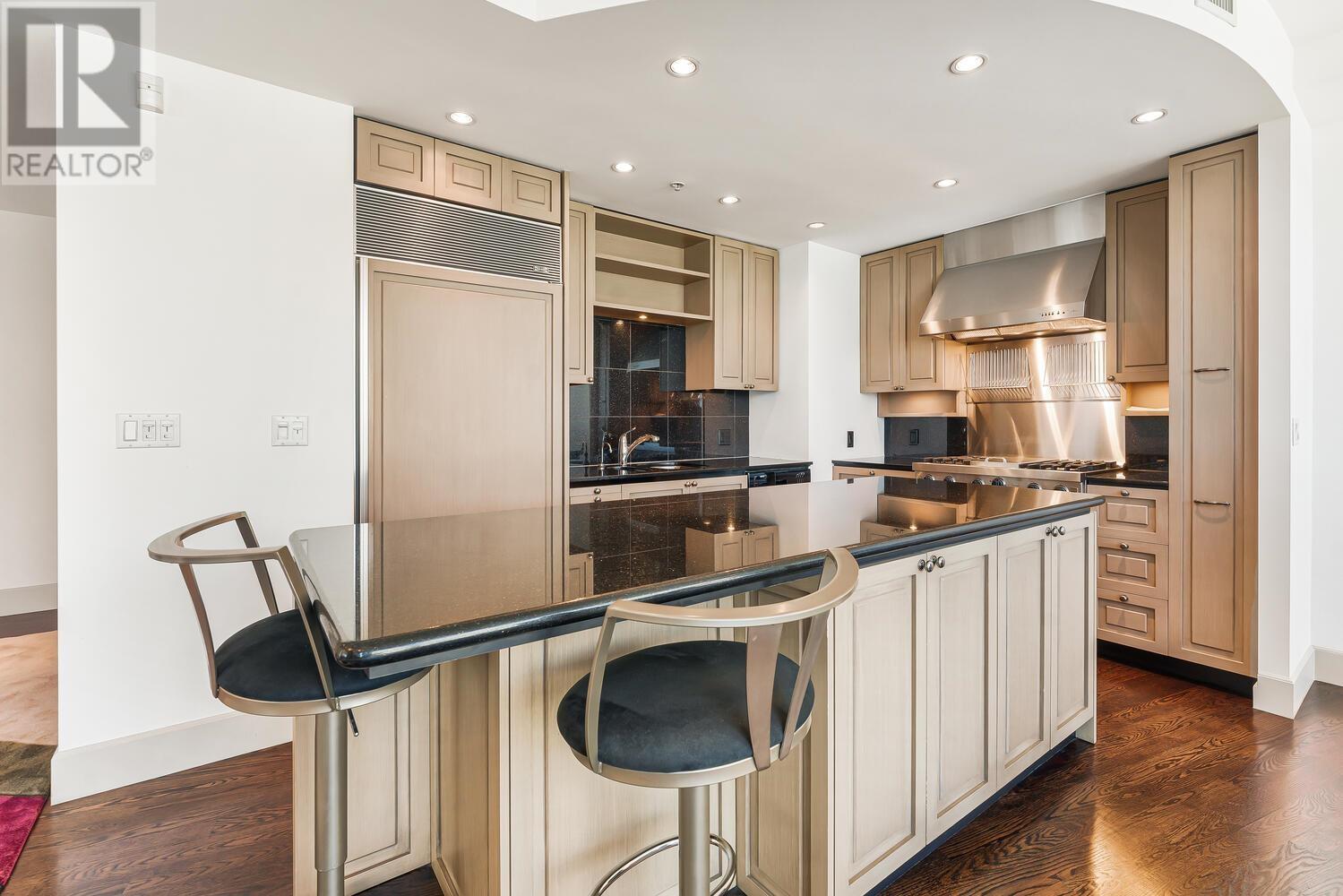 4202 938 Nelson Street, Vancouver, British Columbia  V6Z 3A7 - Photo 9 - R2810672