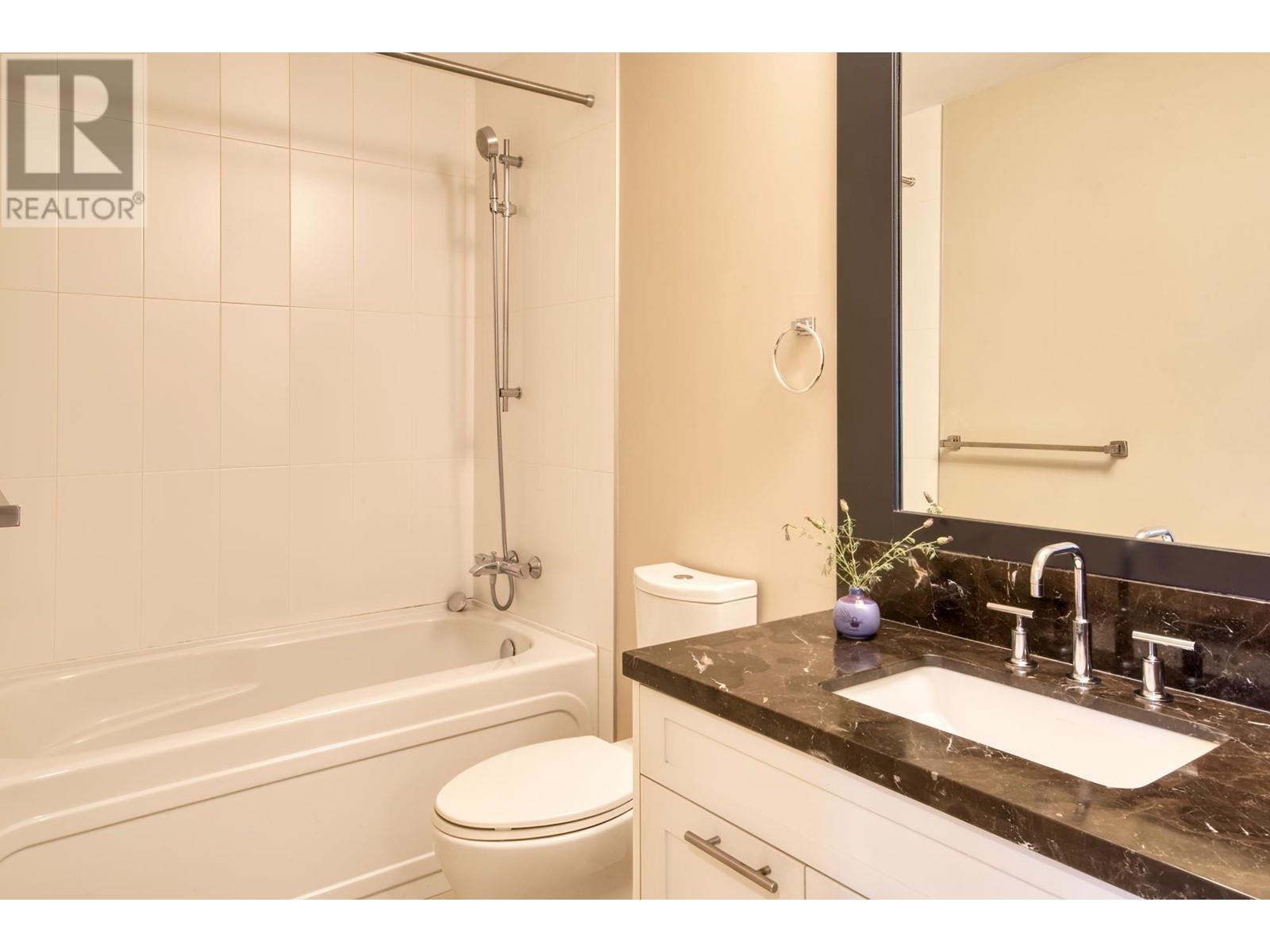 210 5665 Teredo Street, Sechelt, British Columbia  V7Z 0J2 - Photo 9 - R2824018