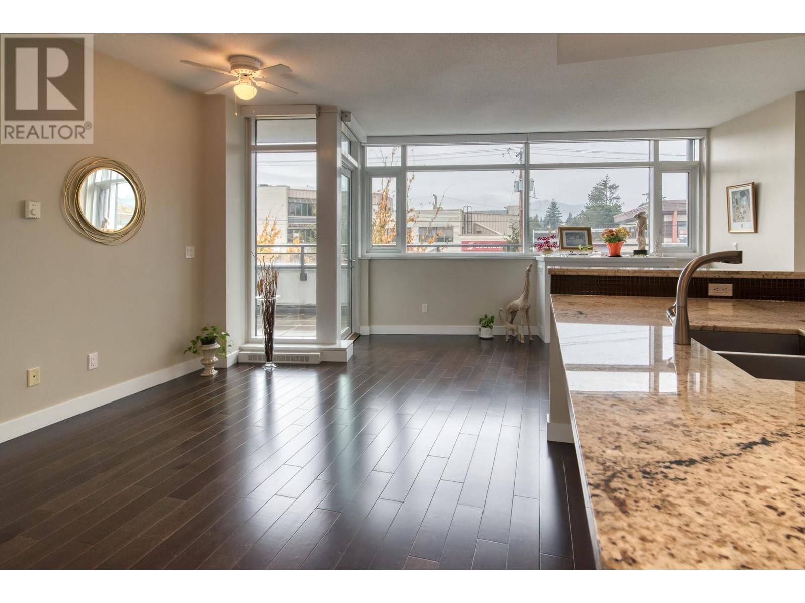 210 5665 Teredo Street, Sechelt, British Columbia  V7Z 0J2 - Photo 18 - R2824018