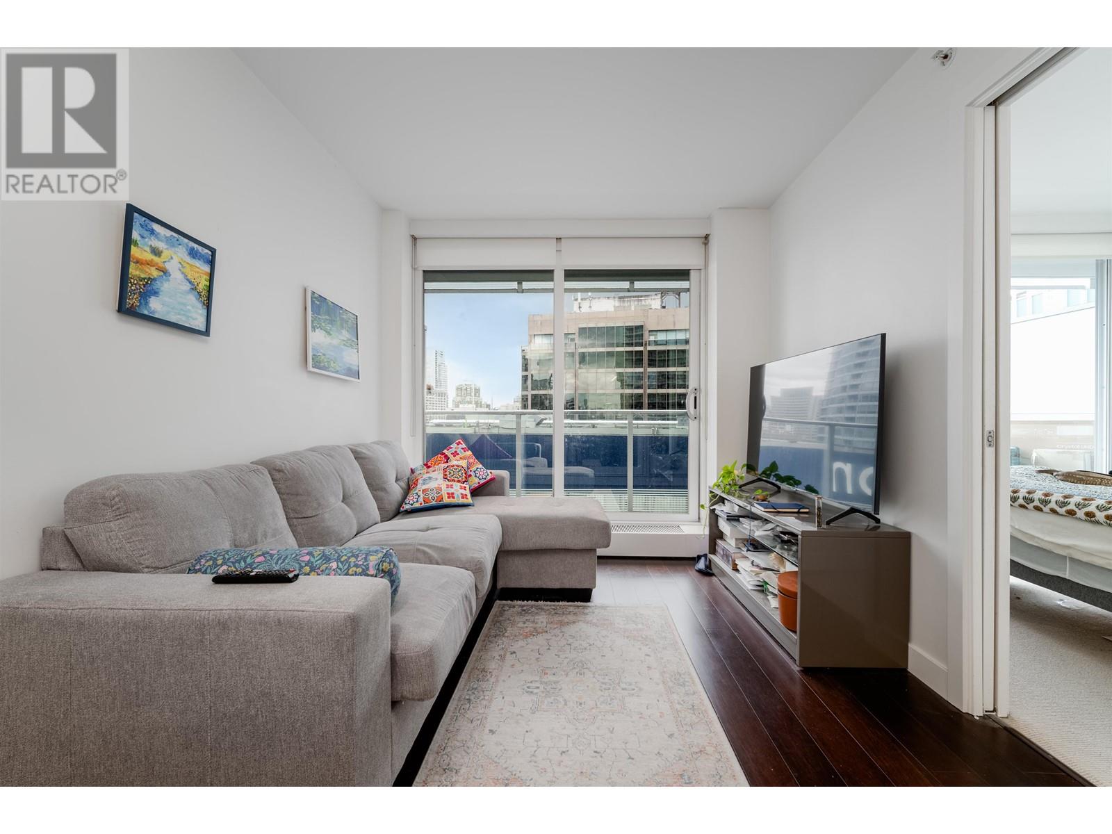 1802 777 Richards Street, Vancouver, British Columbia  V6B 0M6 - Photo 5 - R2824778