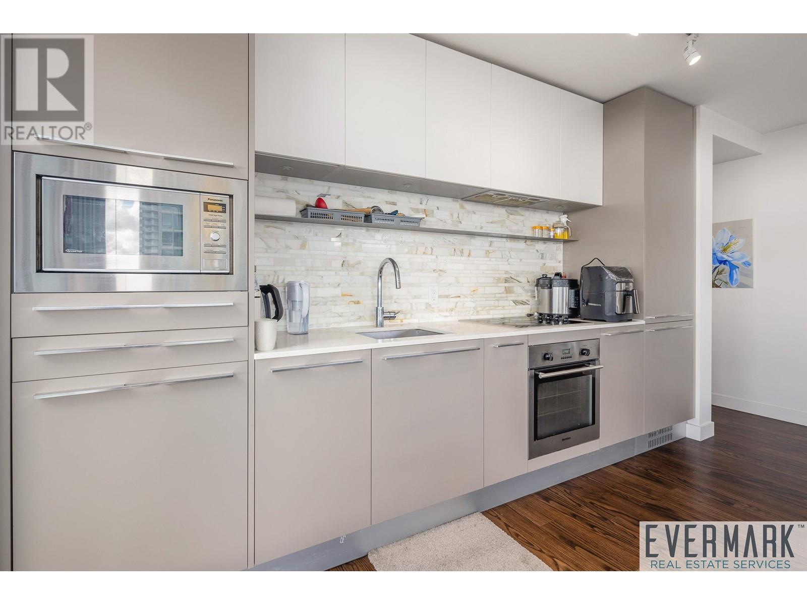 2108 8031 Nunavut Lane, Vancouver, British Columbia  V5X 0C9 - Photo 3 - R2818382