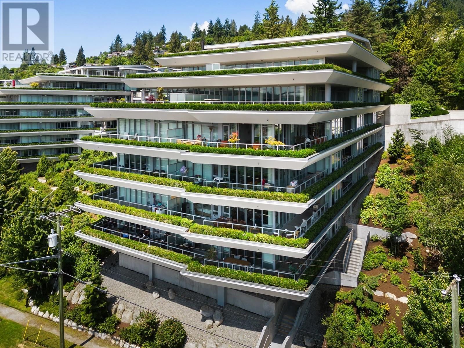 202 768 ARTHUR ERICKSON PLACE, west vancouver, British Columbia