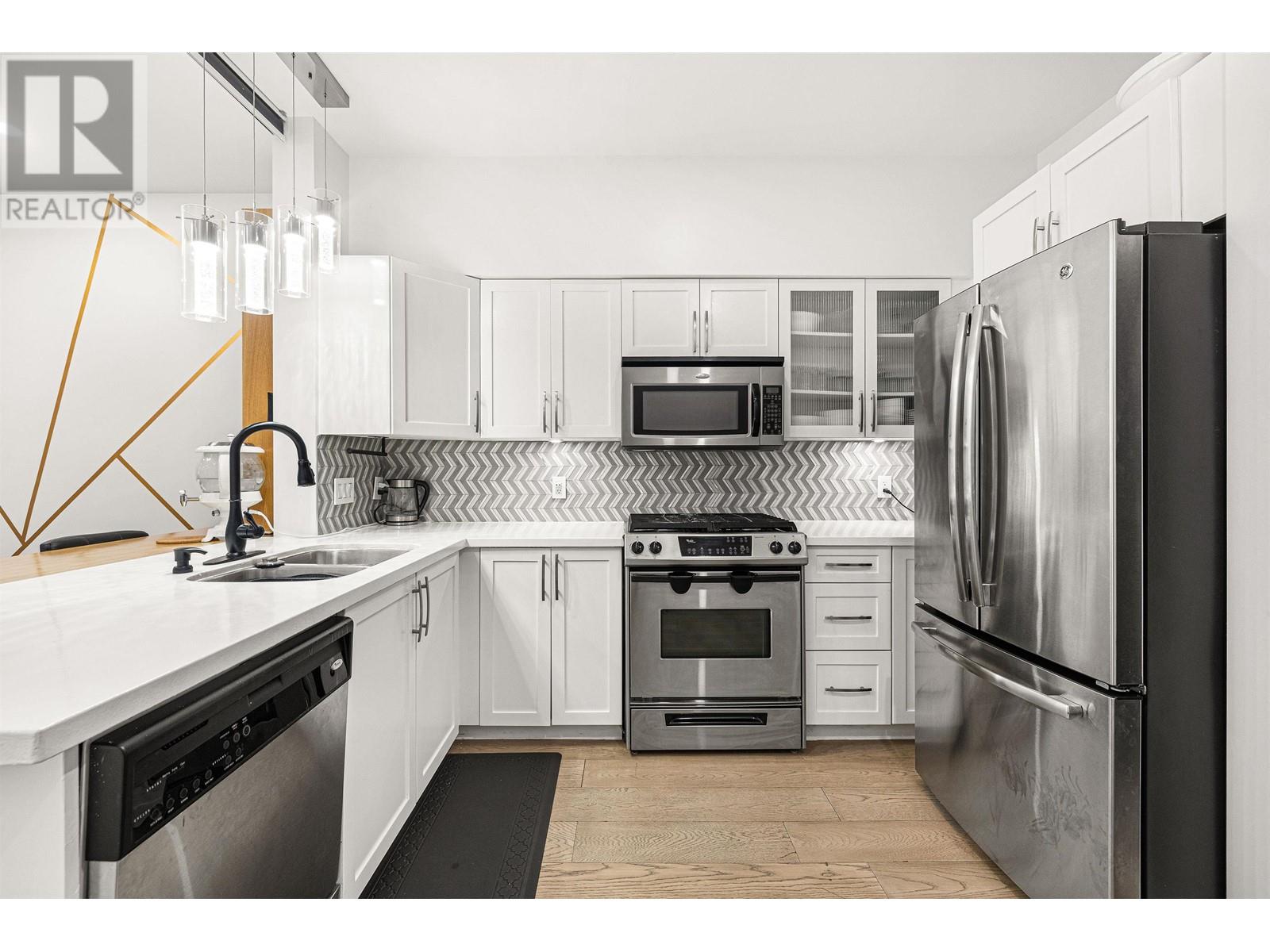 101 1468 St. Andrews Avenue, North Vancouver, British Columbia  V7L 0A8 - Photo 7 - R2819175