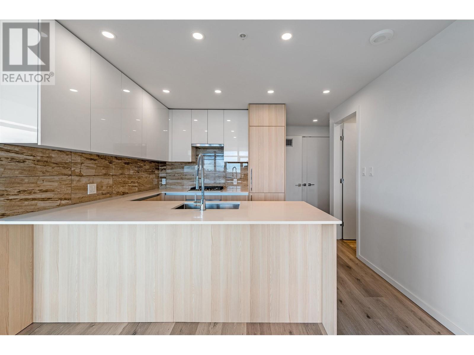 1808 1888 Gilmore Avenue, Burnaby, British Columbia  V5C 0L2 - Photo 5 - R2824803