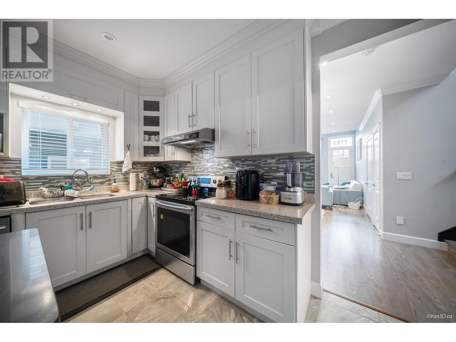 7753 Wedgewood Street, Burnaby, British Columbia  V5E 2E5 - Photo 12 - R2823452