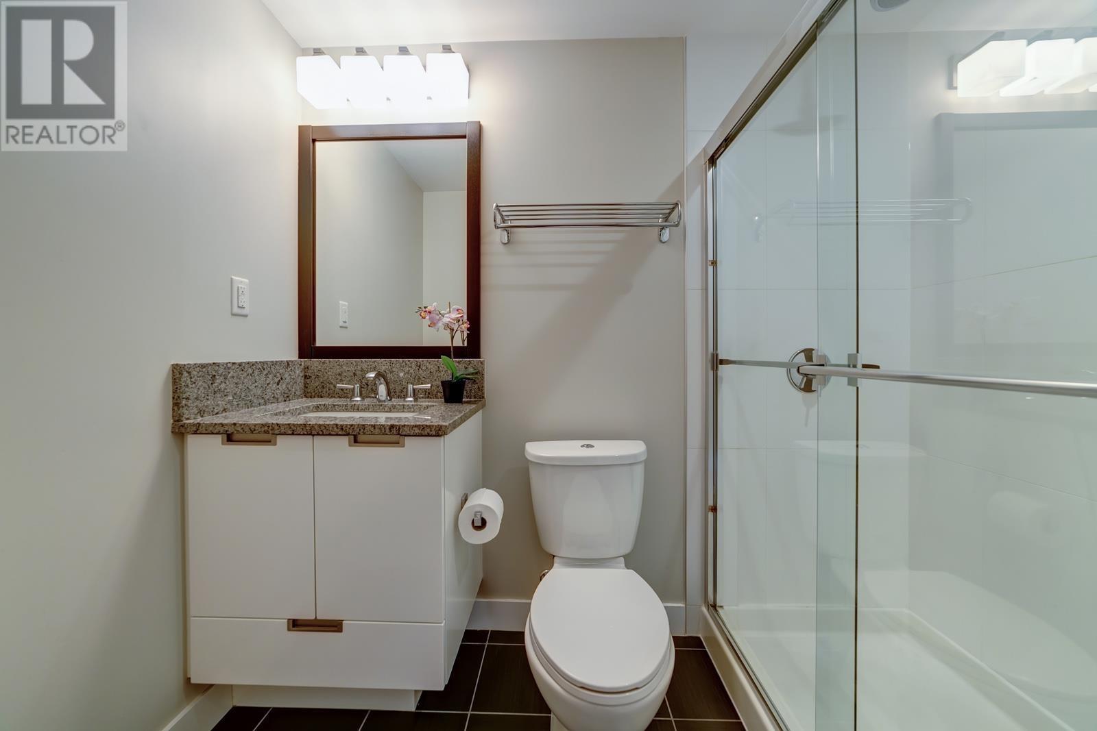 805 2968 Glen Drive, Coquitlam, British Columbia  V3B 0C4 - Photo 10 - R2824797