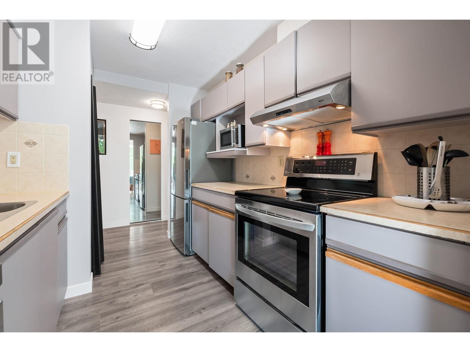 401 5790 Patterson Avenue, Burnaby, British Columbia  V5H 4H6 - Photo 16 - R2824822